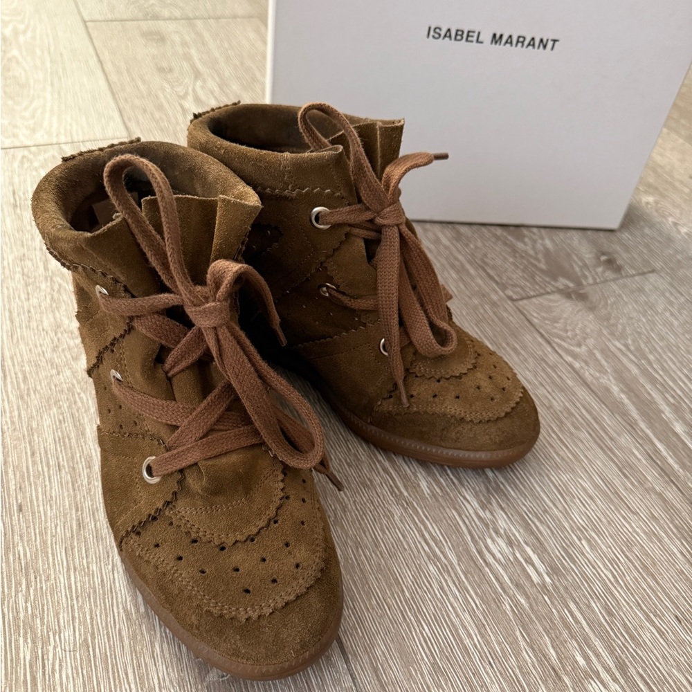 Isabel Marant Tan Suede Sneaker